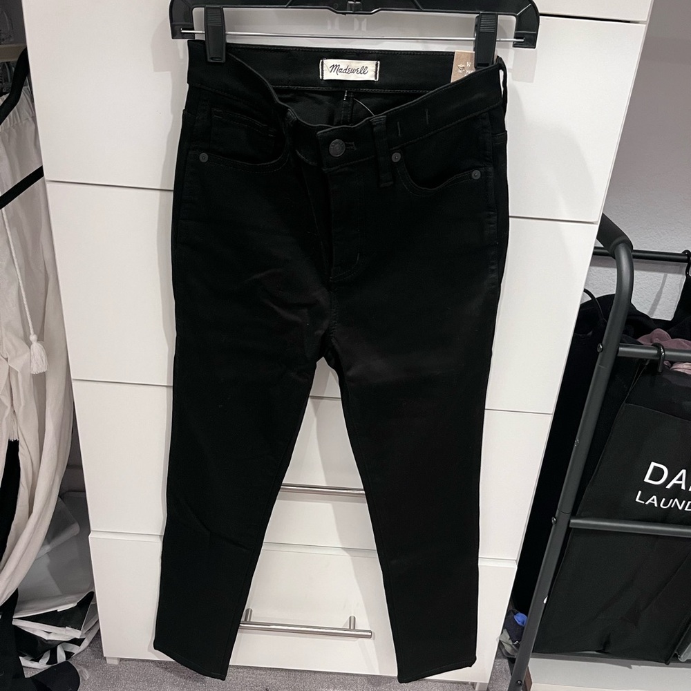 NWT Madewell  10” High Rise Skinny Black Jean 26